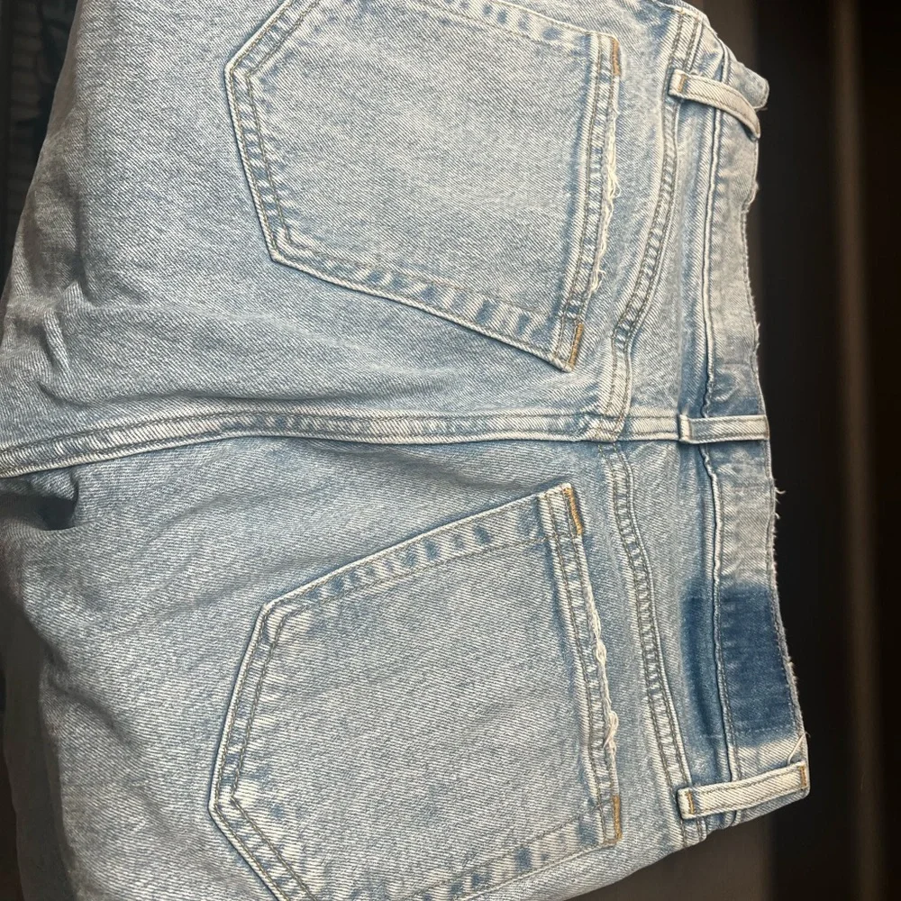 Abercrombie & Fitch Light Blue Straight Leg Jeans - Picture 3 of 3